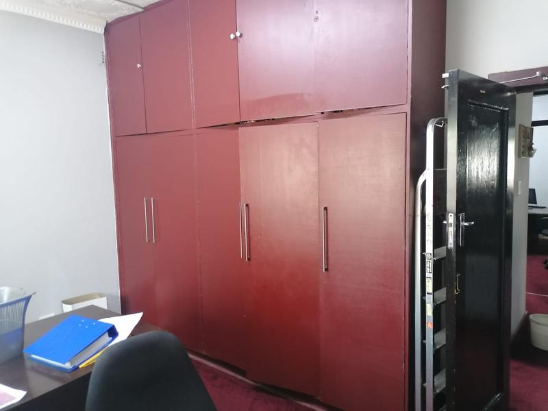 To Let 3 Bedroom Property for Rent in Bezuidenhout Valley Gauteng