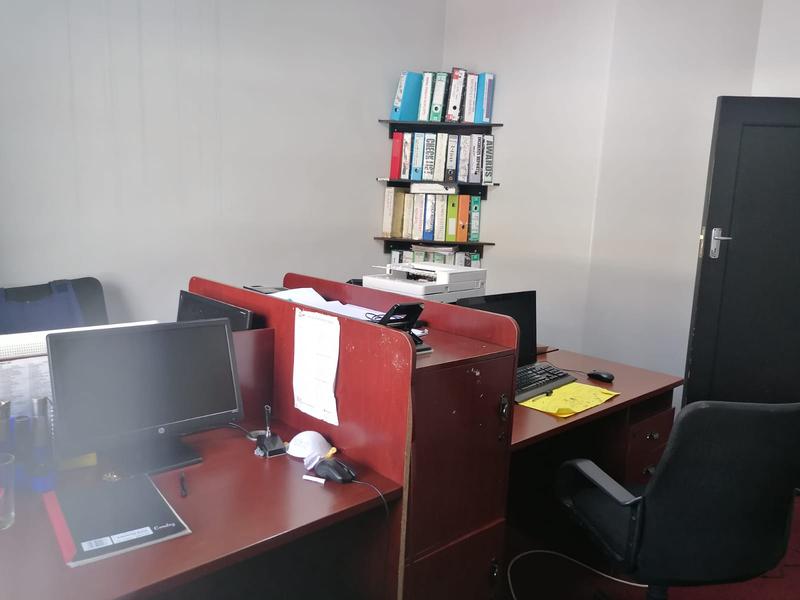 To Let 3 Bedroom Property for Rent in Bezuidenhout Valley Gauteng