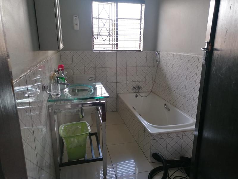To Let 3 Bedroom Property for Rent in Bezuidenhout Valley Gauteng