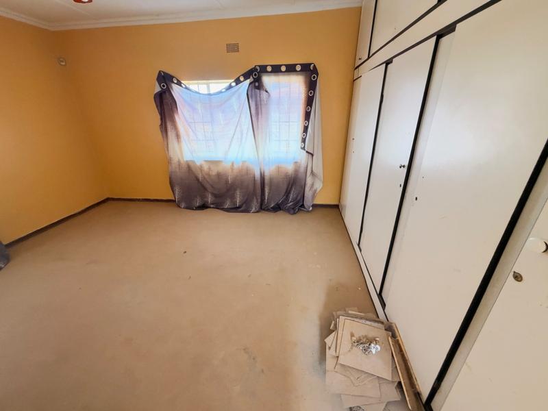 9 Bedroom Property for Sale in Vanderbijlpark Cw 6 Gauteng