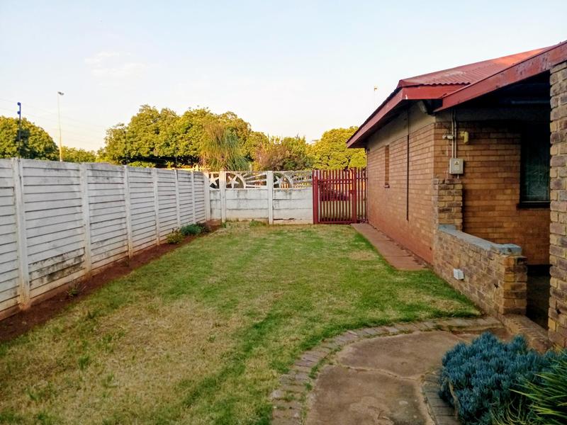 3 Bedroom Property for Sale in Vanderbijlpark Cw 6 Gauteng