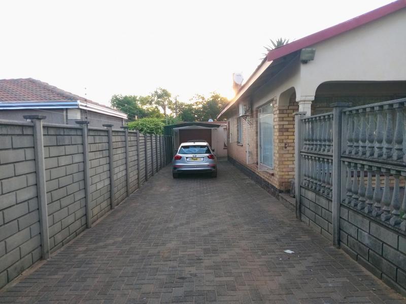 3 Bedroom Property for Sale in Vanderbijlpark Cw 6 Gauteng