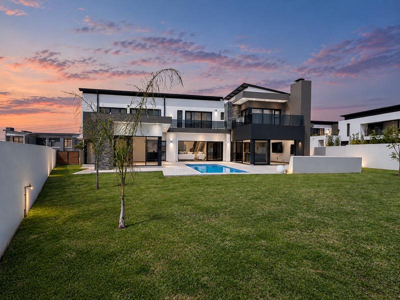 To Let 5 Bedroom Property for Rent in Midstream Heights Gauteng