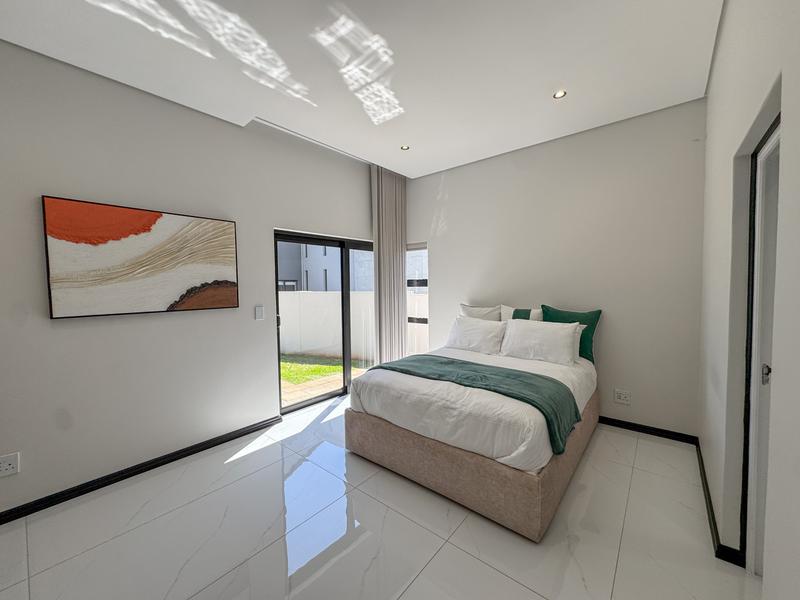 To Let 5 Bedroom Property for Rent in Midstream Heights Gauteng