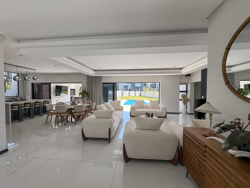 To Let 5 Bedroom Property for Rent in Midstream Heights Gauteng