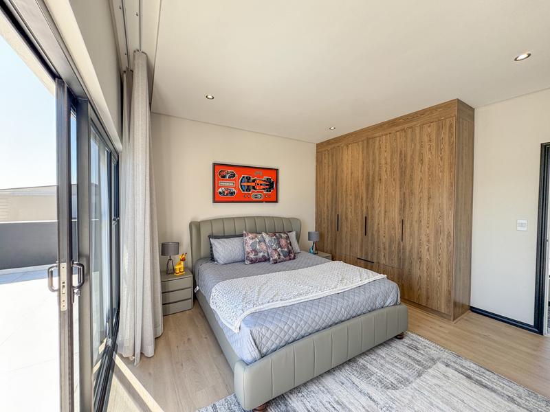 To Let 5 Bedroom Property for Rent in Midstream Heights Gauteng
