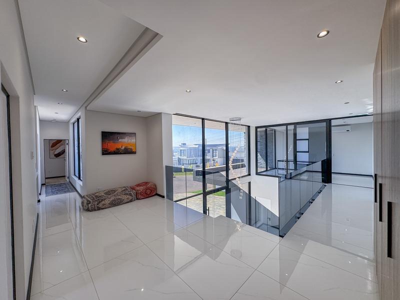 To Let 5 Bedroom Property for Rent in Midstream Heights Gauteng