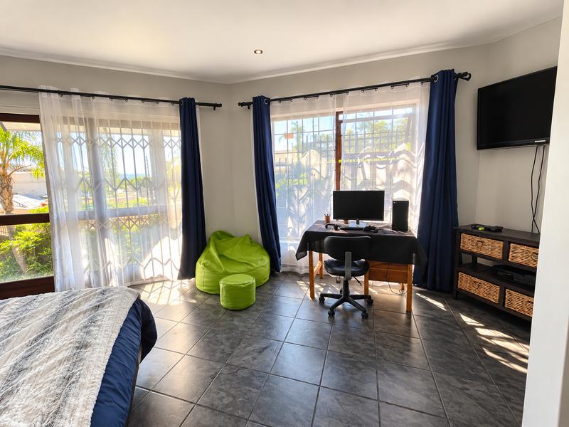 To Let 4 Bedroom Property for Rent in Waterkloof Ridge Gauteng