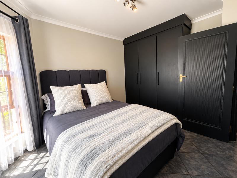 To Let 4 Bedroom Property for Rent in Waterkloof Ridge Gauteng