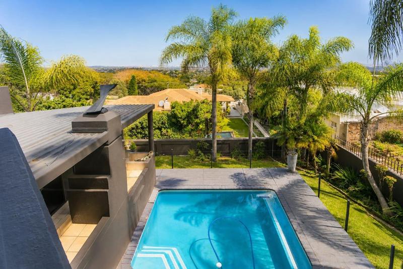 To Let 4 Bedroom Property for Rent in Waterkloof Ridge Gauteng