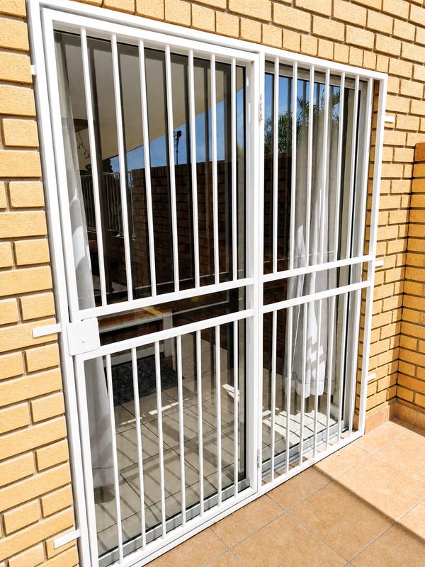 2 Bedroom Property for Sale in The Reeds Gauteng