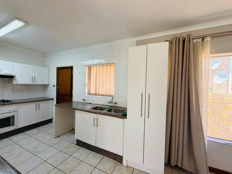 2 Bedroom Property for Sale in Bartlett Gauteng