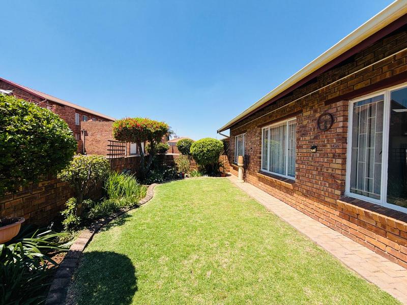 2 Bedroom Property for Sale in Bartlett Gauteng