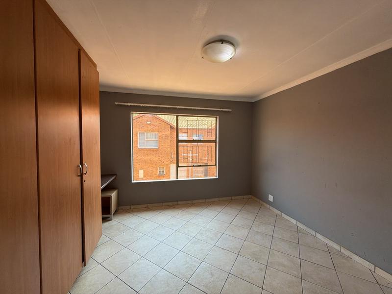 2 Bedroom Property for Sale in Groeneweide Gauteng