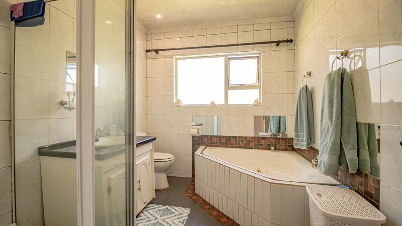 4 Bedroom Property for Sale in Benoni AH Gauteng