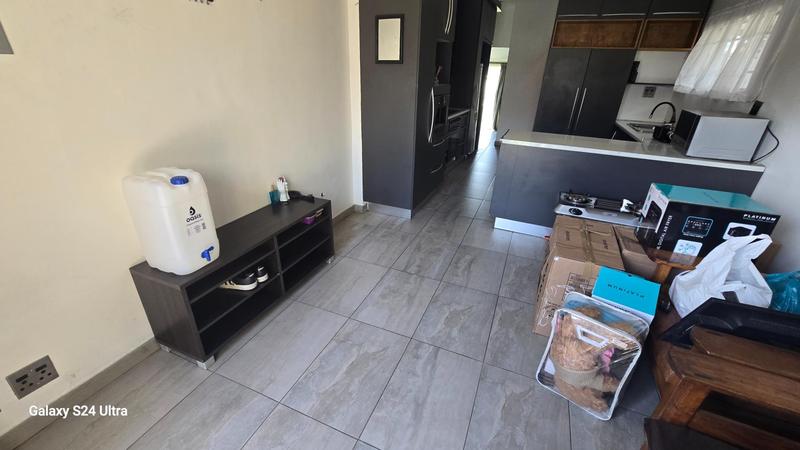 To Let 1 Bedroom Property for Rent in Elspark Gauteng