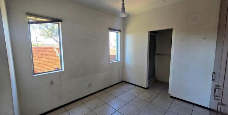 3 Bedroom Property for Sale in Florentia Gauteng