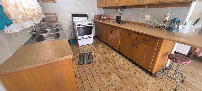 5 Bedroom Property for Sale in Wilro Park Gauteng