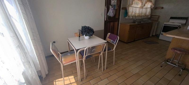 5 Bedroom Property for Sale in Wilro Park Gauteng