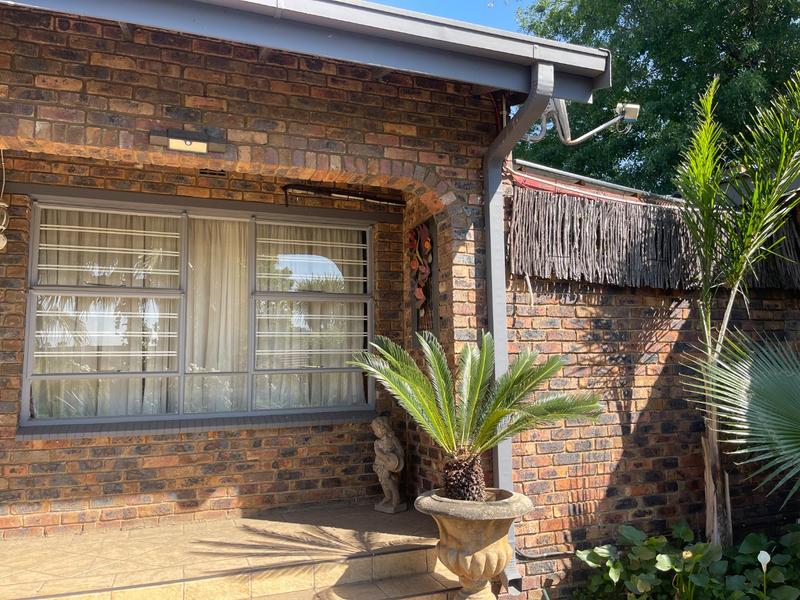 4 Bedroom Property for Sale in Vanderbijlpark SE 4 Gauteng
