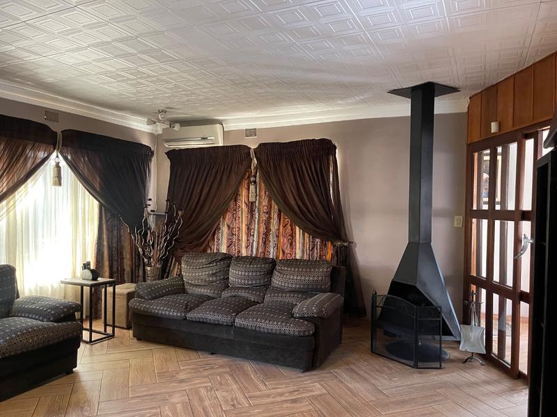 4 Bedroom Property for Sale in Vanderbijlpark SE 4 Gauteng