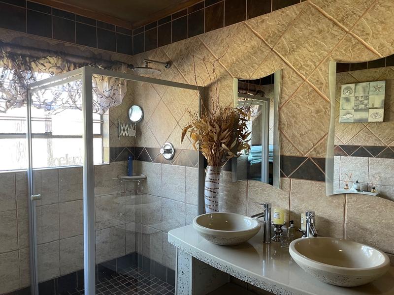 4 Bedroom Property for Sale in Vanderbijlpark SE 4 Gauteng