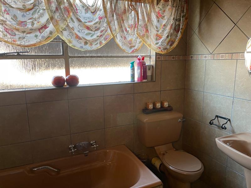 4 Bedroom Property for Sale in Vanderbijlpark SE 4 Gauteng