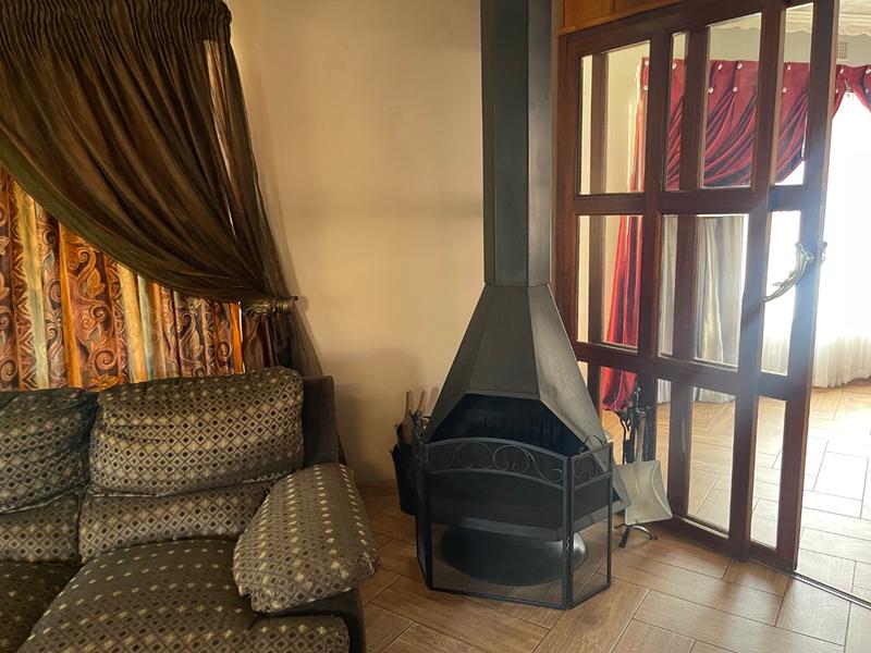 4 Bedroom Property for Sale in Vanderbijlpark SE 4 Gauteng