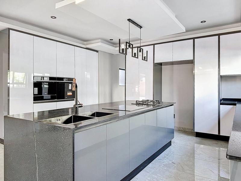6 Bedroom Property for Sale in Six Fountains Residential Estate Gauteng