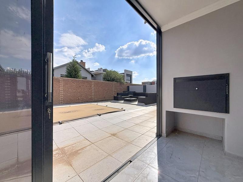 6 Bedroom Property for Sale in Six Fountains Residential Estate Gauteng