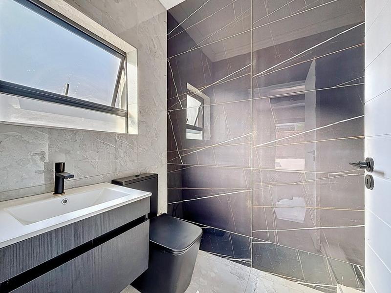 6 Bedroom Property for Sale in Six Fountains Residential Estate Gauteng