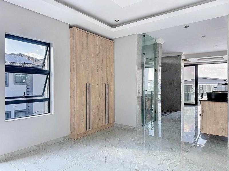 6 Bedroom Property for Sale in Six Fountains Residential Estate Gauteng