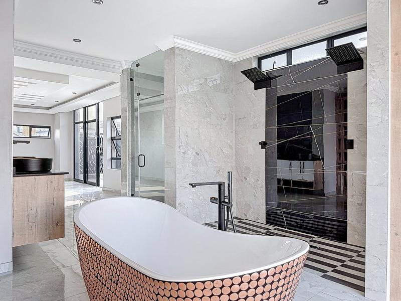 6 Bedroom Property for Sale in Six Fountains Residential Estate Gauteng