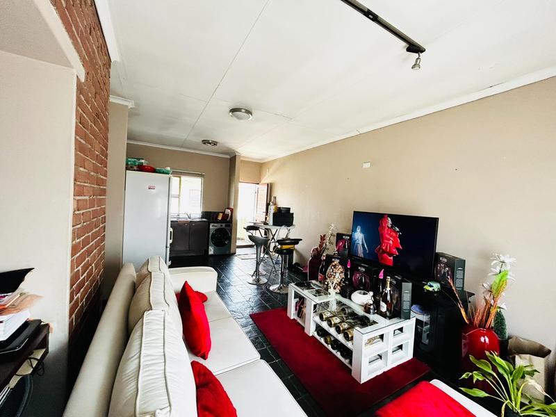 1 Bedroom Property for Sale in Carlswald Gauteng