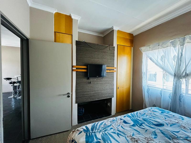 1 Bedroom Property for Sale in Carlswald Gauteng