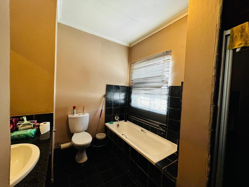 1 Bedroom Property for Sale in Carlswald Gauteng