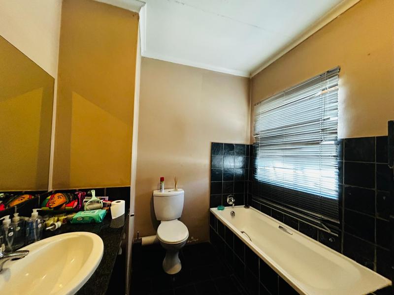 1 Bedroom Property for Sale in Carlswald Gauteng