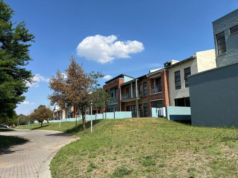 1 Bedroom Property for Sale in Carlswald Gauteng