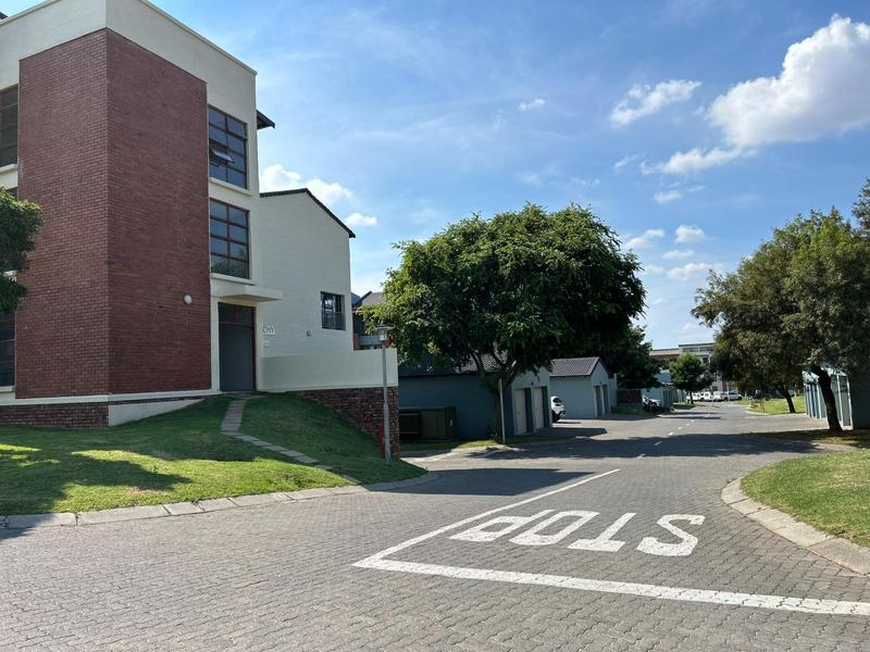 1 Bedroom Property for Sale in Carlswald Gauteng