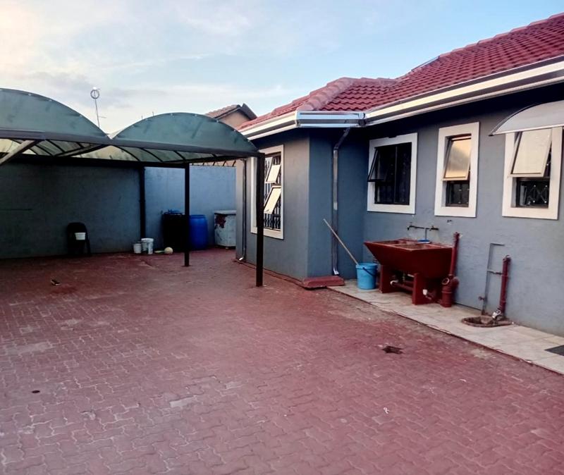 3 Bedroom Property for Sale in Vosloorus Gauteng