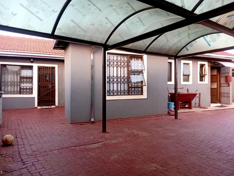 3 Bedroom Property for Sale in Vosloorus Gauteng