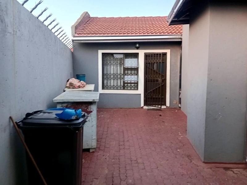 3 Bedroom Property for Sale in Vosloorus Gauteng