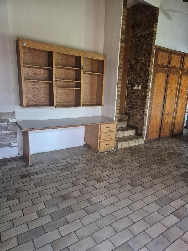 To Let 1 Bedroom Property for Rent in Silverton Gauteng