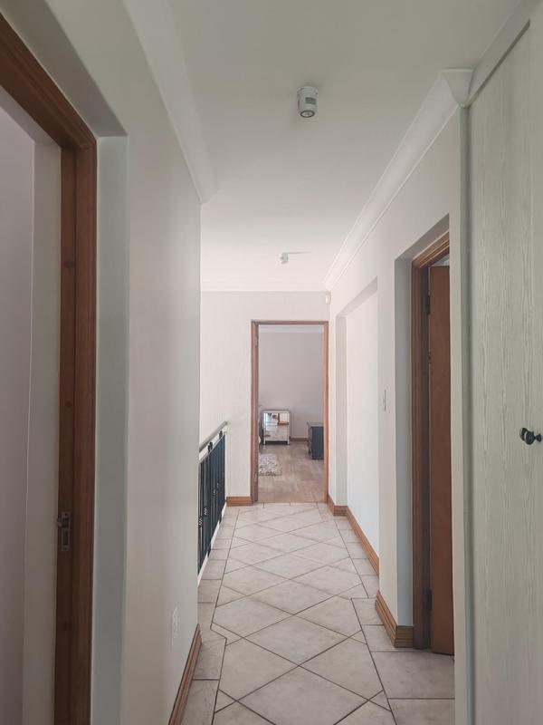 To Let 4 Bedroom Property for Rent in Bedfordview Gauteng