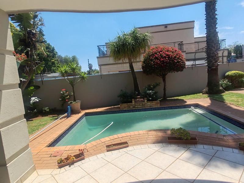 To Let 4 Bedroom Property for Rent in Bedfordview Gauteng