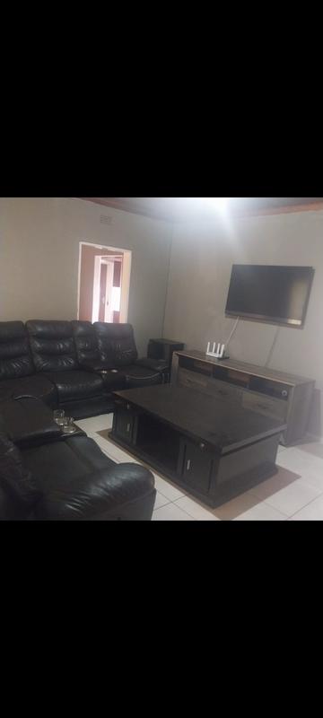 4 Bedroom Property for Sale in Rondebult Gauteng