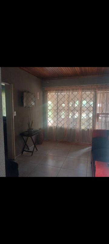 4 Bedroom Property for Sale in Rondebult Gauteng