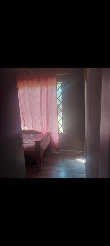 4 Bedroom Property for Sale in Rondebult Gauteng