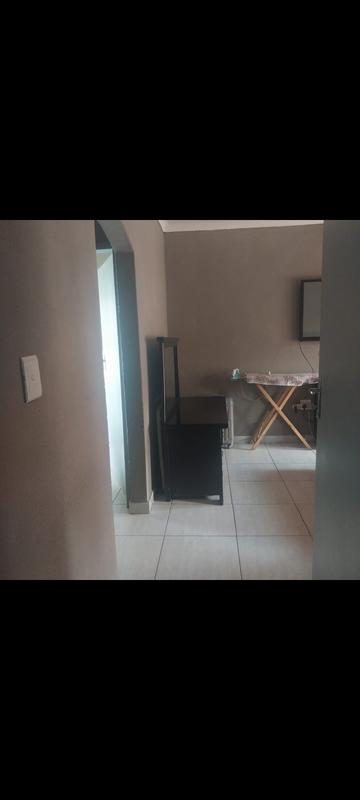 4 Bedroom Property for Sale in Rondebult Gauteng