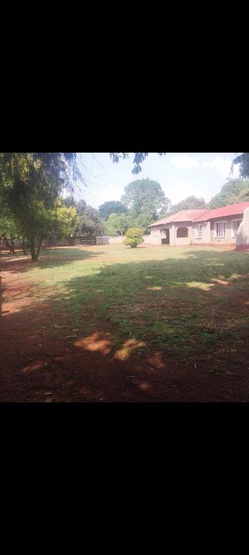 4 Bedroom Property for Sale in Rondebult Gauteng